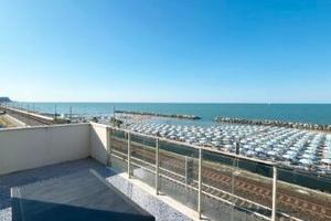 Attico in prima fila mare, Gimarra-Fano.Rif.M/3014