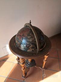 Mappamondo Bar Vintage da Terra con Ruote