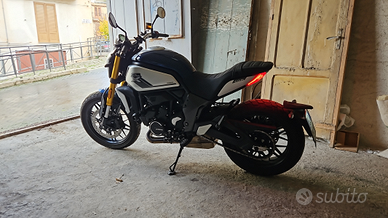 CFMOTO Clx 700 heritage