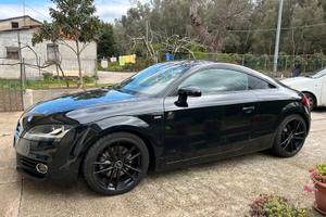 Audi TT 2011, 2.0 diesel 170 CV