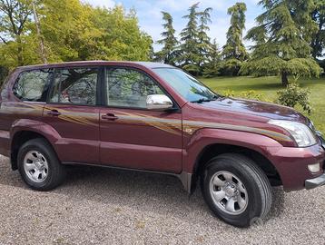 TOYOTA Land Cruiser - 2005