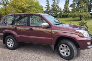 TOYOTA Land Cruiser - 2005