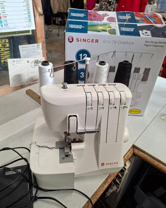 Taglia e cuci Singer 