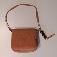 gisou puffy bag limited edition