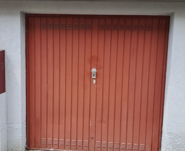 Garage in stabile