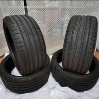 4 Pneumatici misura 235 / 35 r19 come nuovi