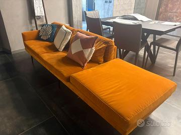 Divano Atl Group