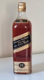 Bottiglia vintage di Johnnie Walker Black Label