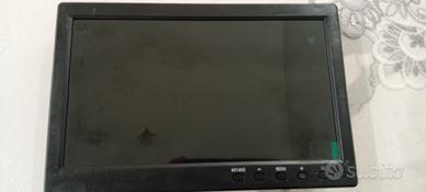 monitor LCD auto nuovo 