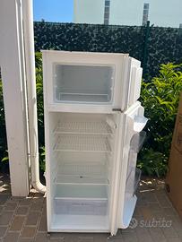 Frigo con congelatore