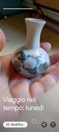 vaso dipinto a mano"Capodimonte" porcellana.Nuovo.