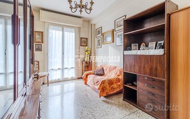 VENDITA TRILOCALE CON AMPIO BALCONE!