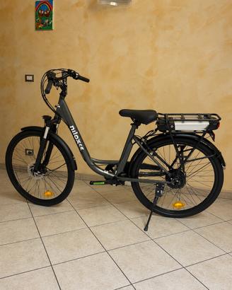 Bici con pedalata assistita