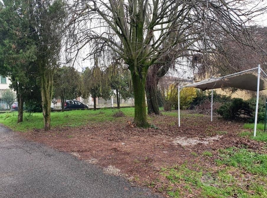 Immobile in asta di 1060 m² a San Pietro di Morubi - Vista 2