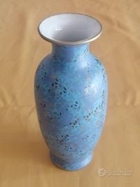 vaso da fiori blu bordo oro