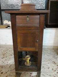 Comodini antiquariato primi novecento