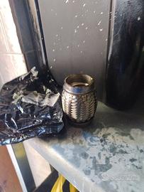 Tubo flessibile scarico auto