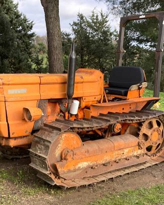 trattore cingolato Fiat 555