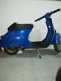 Piaggio Vespa 50 R faro tondo