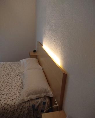 Testiera letto e due comodini pensili
