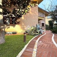 VILLA SINGOLA A PINETO