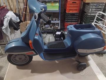 Vespa giocattolo Peg perego