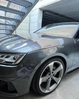 Audi a4 b9 2.0 TDI 190cv quattro
