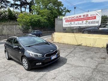 Kia Ceed cee'd 1.4 CRDi SW - bassi consumi - pront