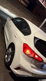 ford focus STline benzina ibrida