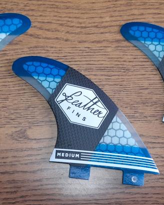 pinne surf feather fins