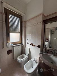 Ampia camera matrimoniale