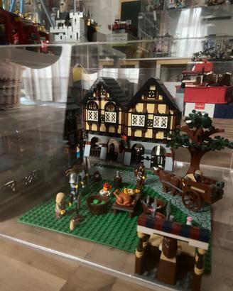 10193 Medieval Market Village
