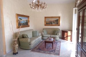 Via Ugo Foscolo, a pochi metri da Viale Kennedy