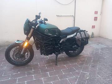 Benelli Leoncino 800 Trail