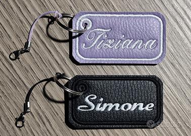Portachiavi personalizzati con nomi e scritte