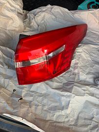 Fanale posteriore ford focus 2018 sw