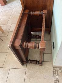 Tavolino in legno massello