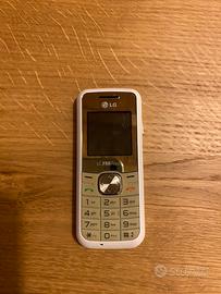 Cellulare LG 0168 FM Radio