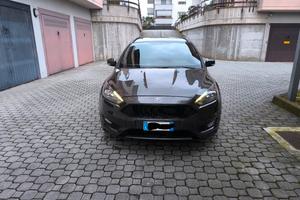  FORD FOCUS ST LINE 