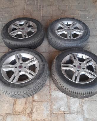 4 gomme come nuove