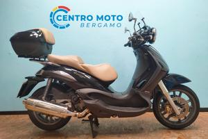 Piaggio Beverly Cruiser 500 con Akrapovic