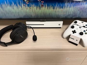 Xbox One + 2 controller e cuffie