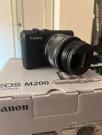 Canon EOS M200