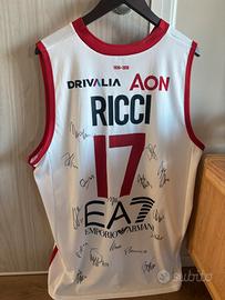 Maglia dell’Olimpia Milano autografata