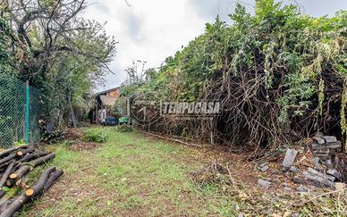 APPIANO GENTILE - SOLUZIONE INDIPENDENTE CON BOX E