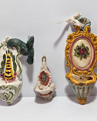 Lotto di Acquasantiere Decorative in Maiolica
