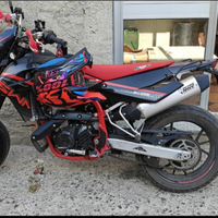 Moto Motard swm SM 125