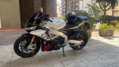 Aprilia Tuono 1100 V4
