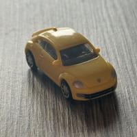 Volkswagen Maggiolino 2010 (kinder sorpresa)