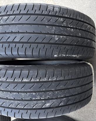 gomme usate 2256018 Estivo YOKOHAMA - BLUEARTH E51